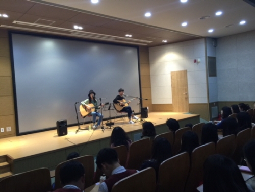 ‘가수 요조와 작가 정여울이 함께한 북 콘서트 ’ 성황리 개최