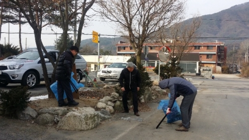 이동면, 매주 금요일 ‘깨끗한 이동면 만들기’ 마을 대청소 추진