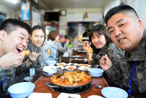 통통데이로 지역주민과 通하는 오뚜기부대