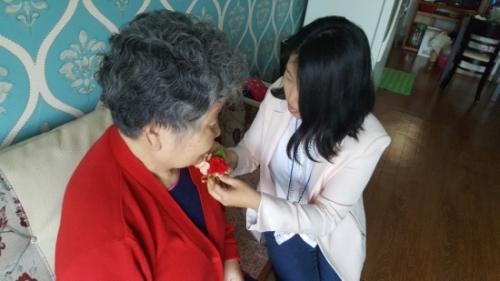 포천시중부희망복지센터, 어버이날 방문 행사 진행