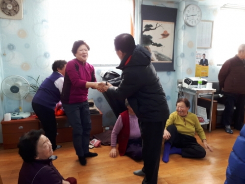 포천시 이동면장, 경로당 방문해 신년인사 