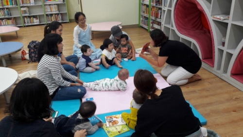 포천시립도서관, 북스타트사업 참여 대상 확대 시행 