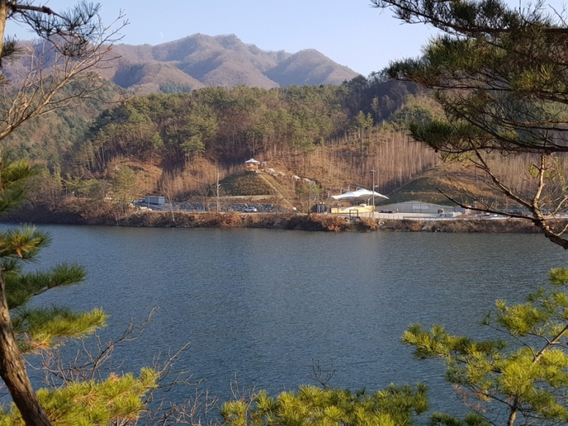  사계절 친구가 되어주는 청계호수~! 고맙다 고마워!
