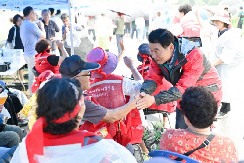 백영현 포천시장, 영평훈련장 사격훈련 중지 집회 현장 찾아...방지 대책 ‘촉구’