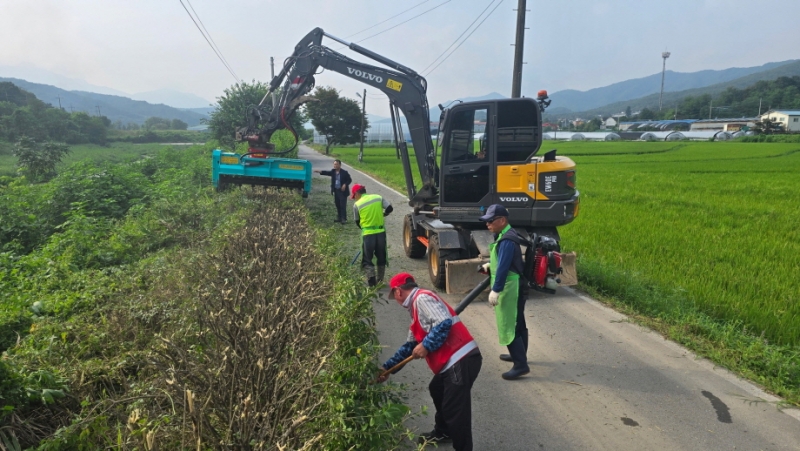 화현면, 명덕천과 운악천변 7km 산책로 제초 작업 실시