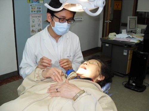 무료노인의치 2월말까지 보건소로 신청하세요!