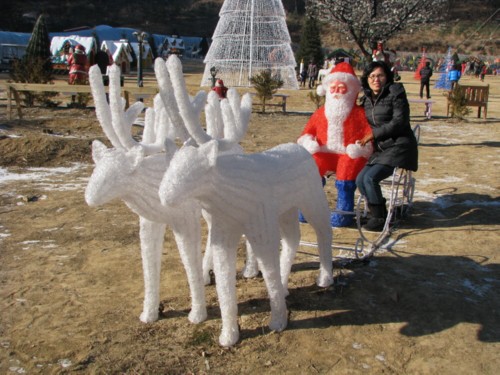 겨울에 절정에서 만나는 허브아일랜드 산타마을