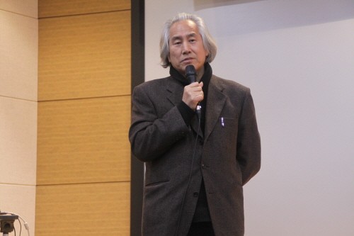 “아이는 아이가 아니다”