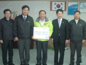 한탄강댐 건설단, 포천시 방문 구제역 위문품 전달