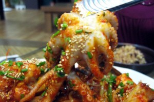 며칠전부터 벼르던 해물찜을 먹다.