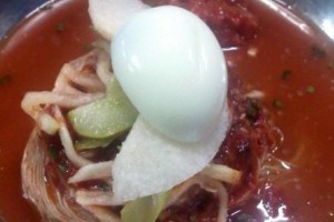 더운 여름엔 역시 냉면 한 그릇…….