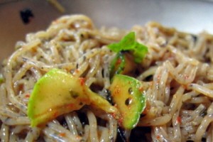 알싸하고 달콤한 포천 막국수의 진수 지장산 막국수