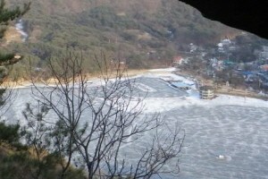 망무봉에서 산정호수를 바라보며 걷는 가볍고 행복한 산행……